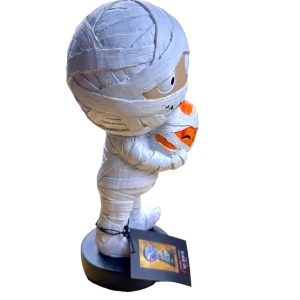 NWT Cynthia Rowley Curious Halloween Mummy with Pumpkin Figurine 10